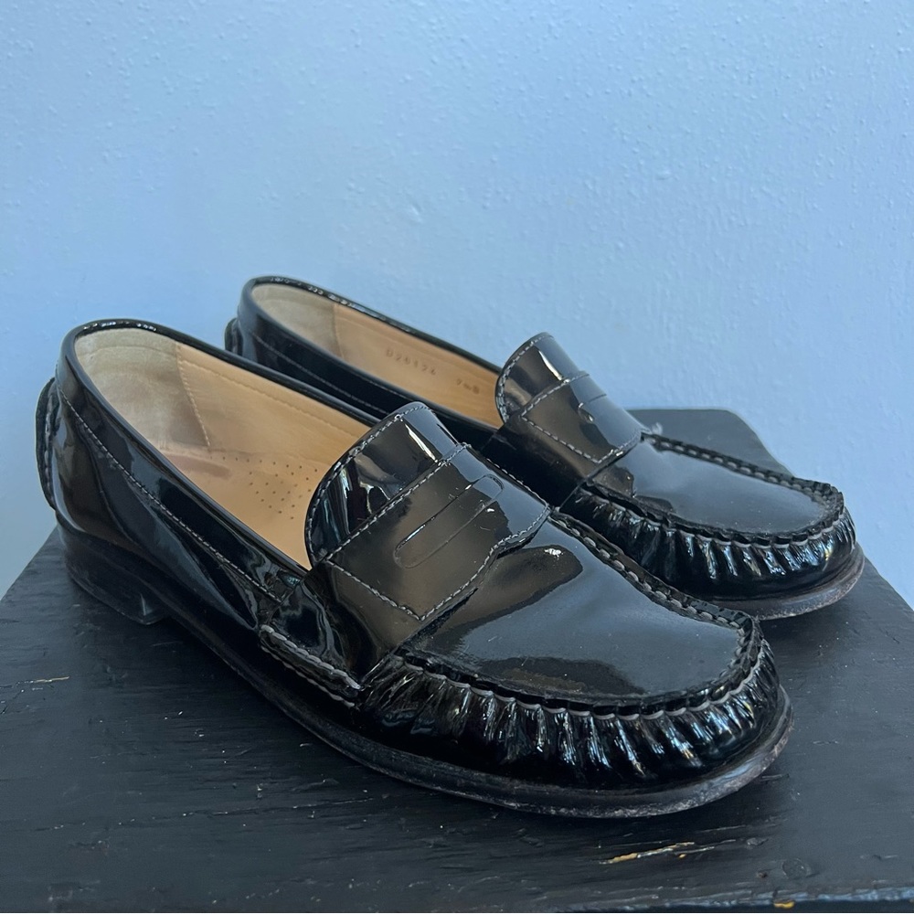 Cole Haan Black Patent Leather Penny Loafer Slip on - Picture 4 of 9
